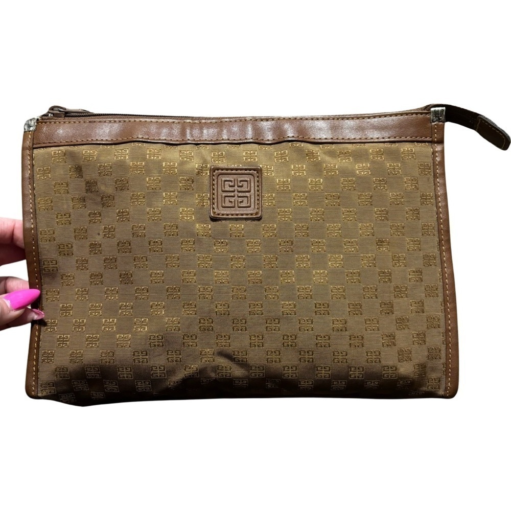 Givenchy clutch/make up bag excellent vintage bag